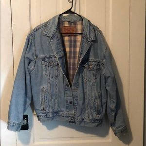Vintage made in USA Levi’s trucker jacket lined M